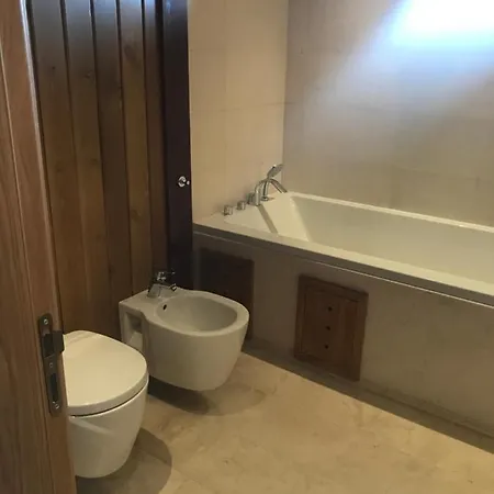 Pirin Golf Emila Σαλέ