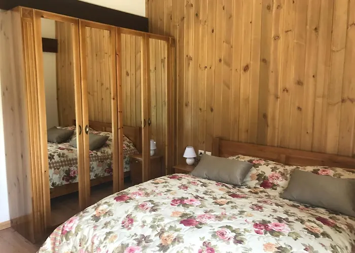 Pirin Golf Emila شاليه بانسكو