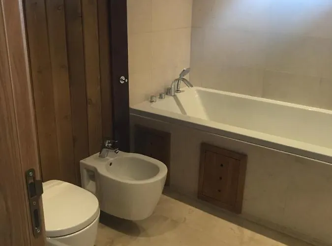 Pirin Golf Emila Chalé