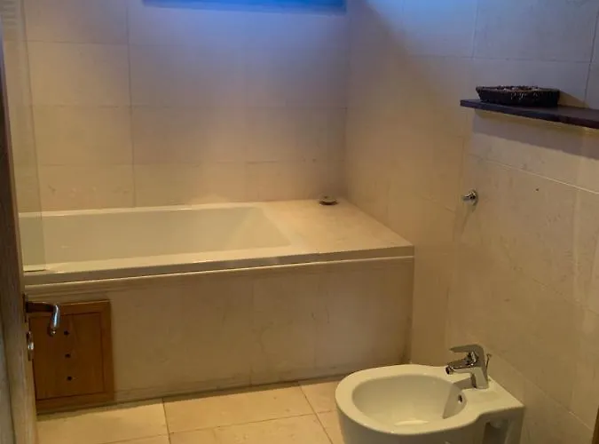 Pirin Golf Emila شاليه بانسكو